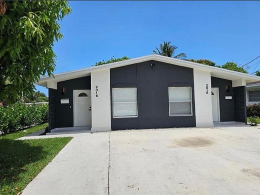 ウェストパームビーチ, Palm Beach Countyのタウンハウス