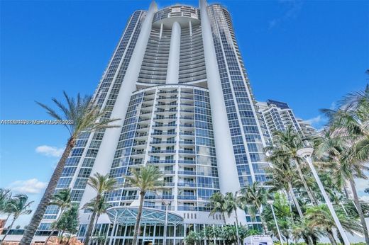 Жилой комплекс, Sunny Isles Beach, Miami-Dade County