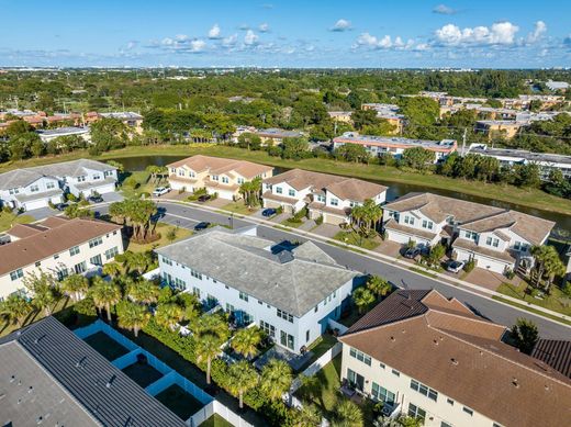 Townhouse in Deerfield Beach, Broward County