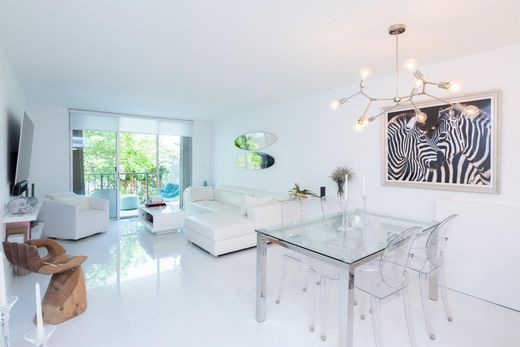 Palm Beach, Palm Beach Countyのアパートメント・コンプレックス