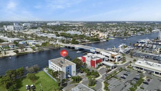 Residential complexes in Pompano Beach, Broward County
