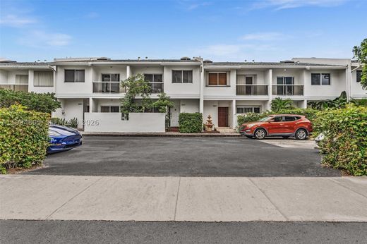 Townhouse in North Miami Beach, Miami-Dade