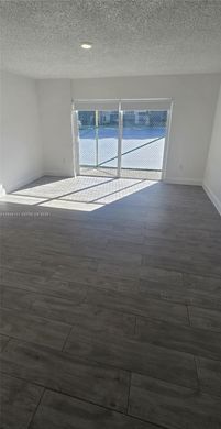 公寓楼  Cutler Bay, Miami-Dade County