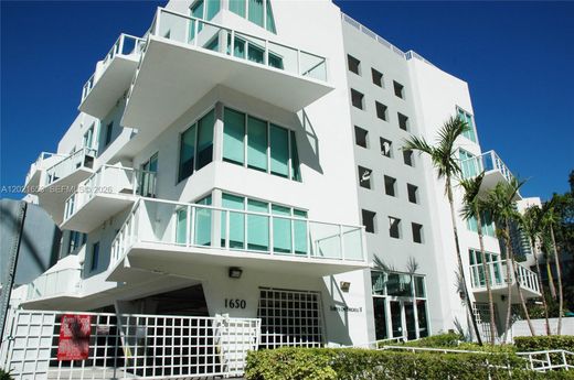Kamienica w Miami, Miami-Dade County