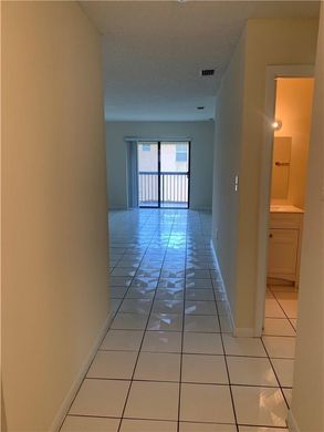 Tamarac, Broward Countyのアパートメント・コンプレックス