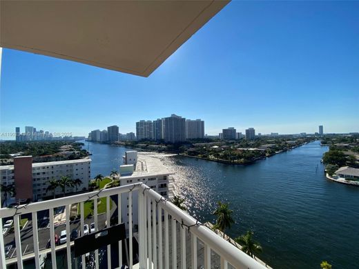 Complesso residenziale a Hallandale Beach, Broward County