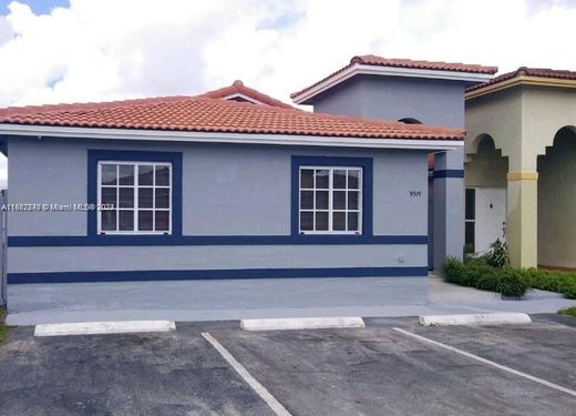 Villa a Hialeah Gardens, Miami-Dade County