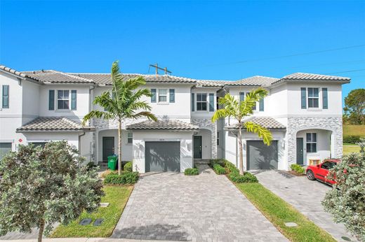 Casa di città a Coral Springs, Broward County