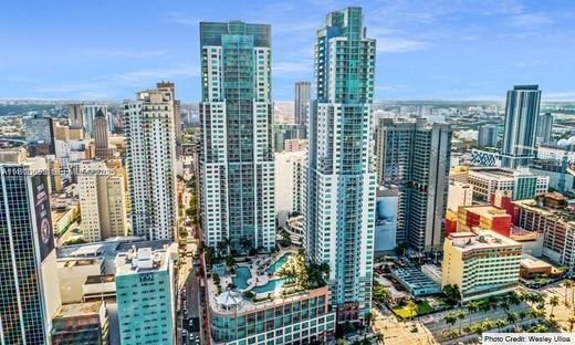 Residential complexes in Miami, Miami-Dade