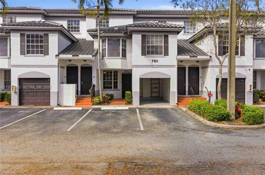 Residential complexes in Sunrise, Broward County