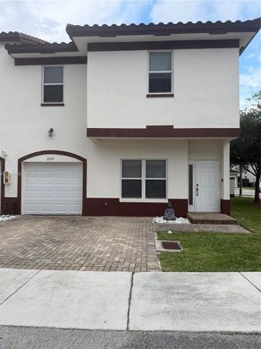 Жилой комплекс, Майами, Miami-Dade County