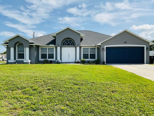 Villa in Port Saint Lucie, Saint Lucie County