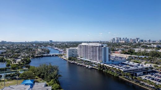 Residential complexes in Fort Lauderdale, Broward County