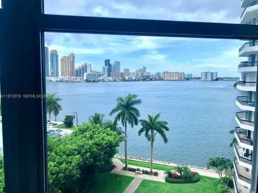 Complexes résidentiels à Aventura, Comté de Miami-Dade