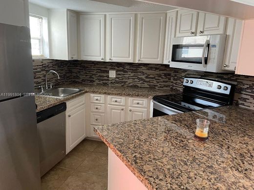 Residential complexes in Doral, Miami-Dade