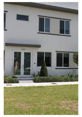 Casa adosada en Doral, Miami-Dade County