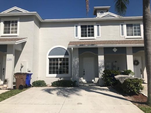 Townhouse in Deerfield Beach, Broward County