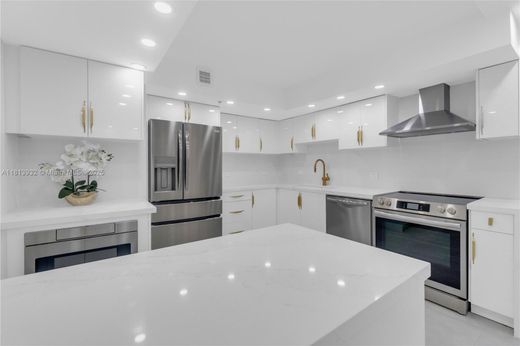 Komplex apartman Hollywood, Broward County