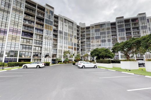 Complesso residenziale a Hallandale Beach, Broward County