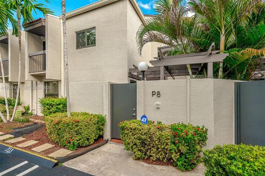 Residential complexes in Miami, Miami-Dade