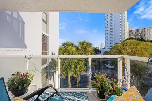 Residential complexes in Aventura, Miami-Dade