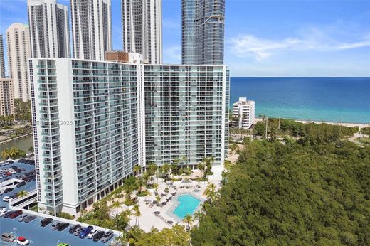 Residential complexes in Sunny Isles Beach, Miami-Dade