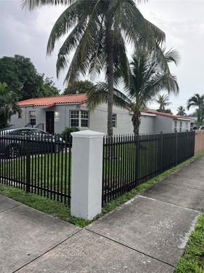 Villa a Hialeah, Miami-Dade County