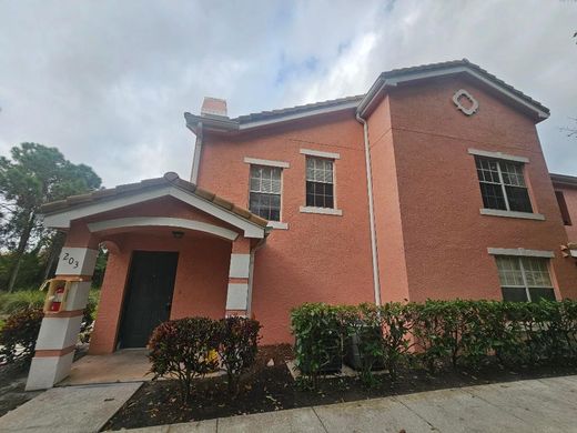 Residential complexes in Port Saint Lucie, Saint Lucie County