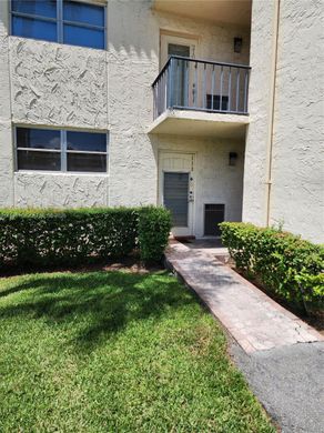 Wohnkomplexe in Pembroke Pines, Broward County
