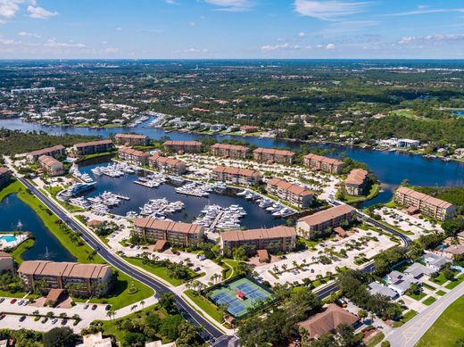 Residential complexes in Jupiter, Palm Beach