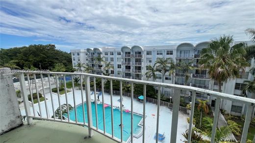 Жилой комплекс, Майами, Miami-Dade County