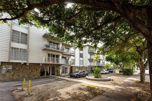 Complesso residenziale a Miami Beach, Miami-Dade County