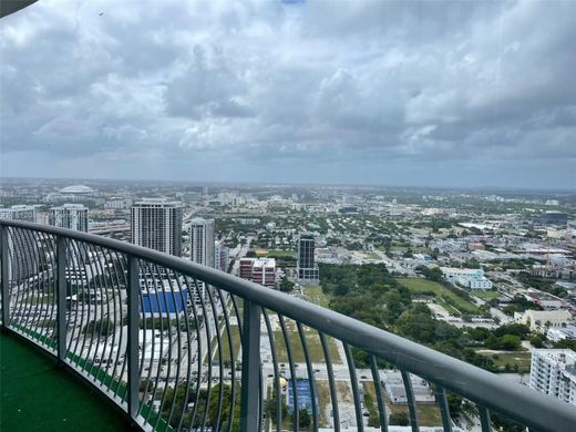 Residential complexes in Miami, Miami-Dade