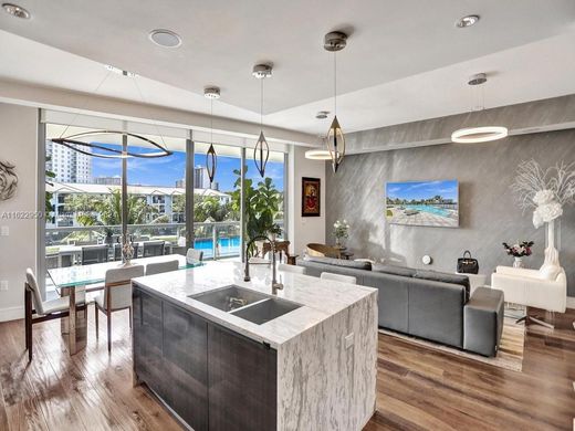 Complexes résidentiels à Aventura, Comté de Miami-Dade