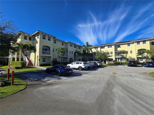 Kamienica w Miami, Miami-Dade County