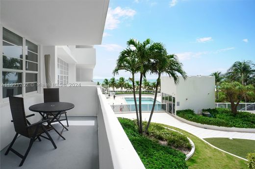Complexes résidentiels à Miami Beach, Comté de Miami-Dade