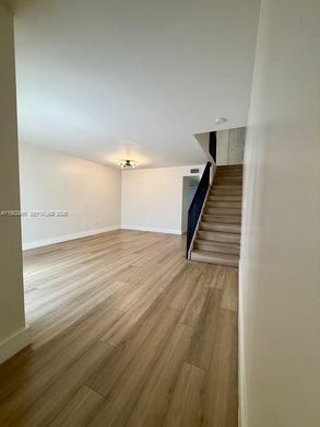 Complesso residenziale a Miami, Miami-Dade County