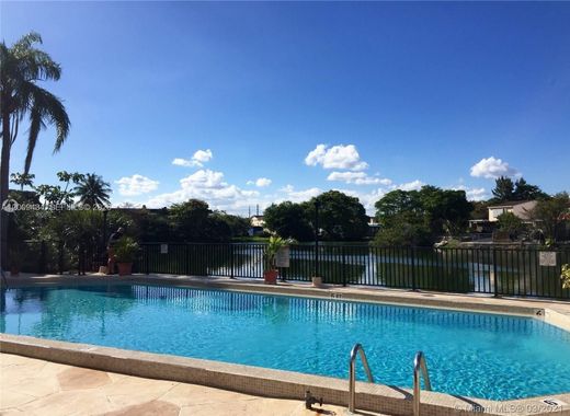 Residential complexes in Hialeah, Miami-Dade