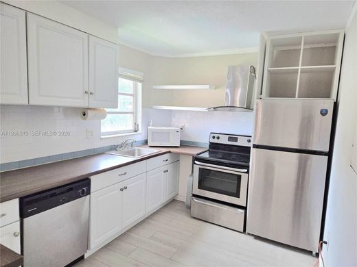Residential complexes in Miami, Miami-Dade