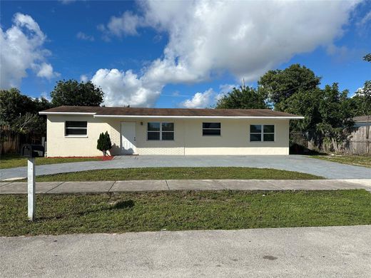 Villa in Deerfield Beach, Broward County