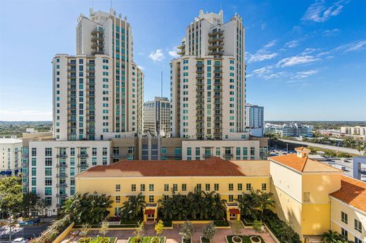 Wohnkomplexe in Miami, Miami-Dade County