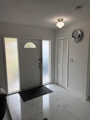 Villa in Lauderhill, Broward County