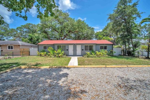 Şehir evi  North Miami, Miami-Dade County