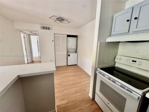 Residential complexes in Miami, Miami-Dade