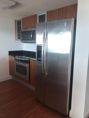 Complesso residenziale a Miami, Miami-Dade County