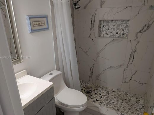 公寓楼  Davie, Broward County