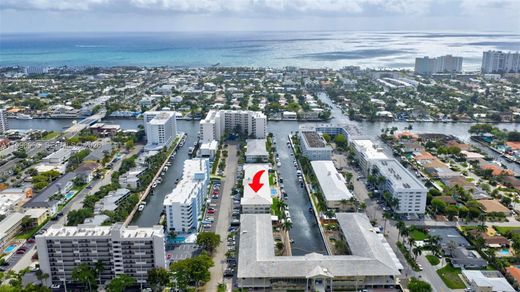 Residential complexes in Fort Lauderdale, Broward County