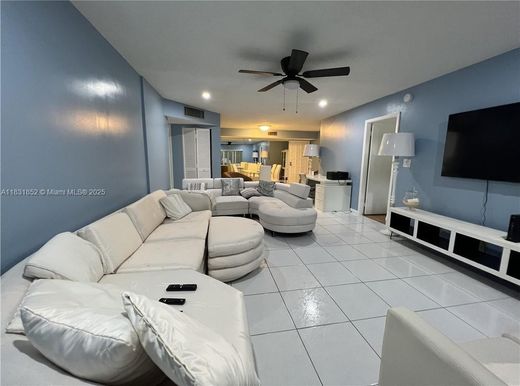 Residential complexes in Lauderhill, Broward County