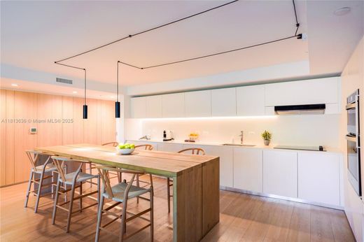 Жилой комплекс, Bal Harbour, Miami-Dade County