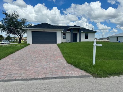 Villa in Lehigh Acres, Lee County